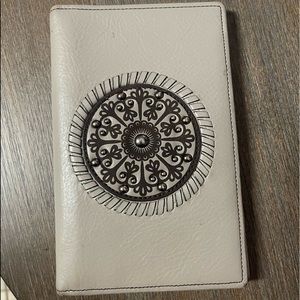 Brighton wallet